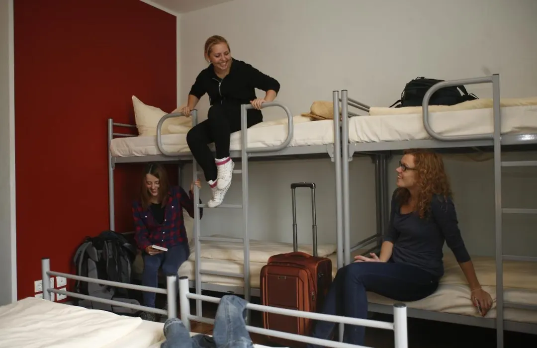 Happy Bed Hostel-1